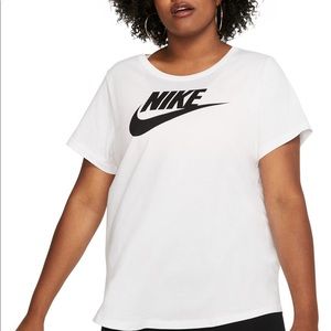 NIKE logo tshirt-NWT
